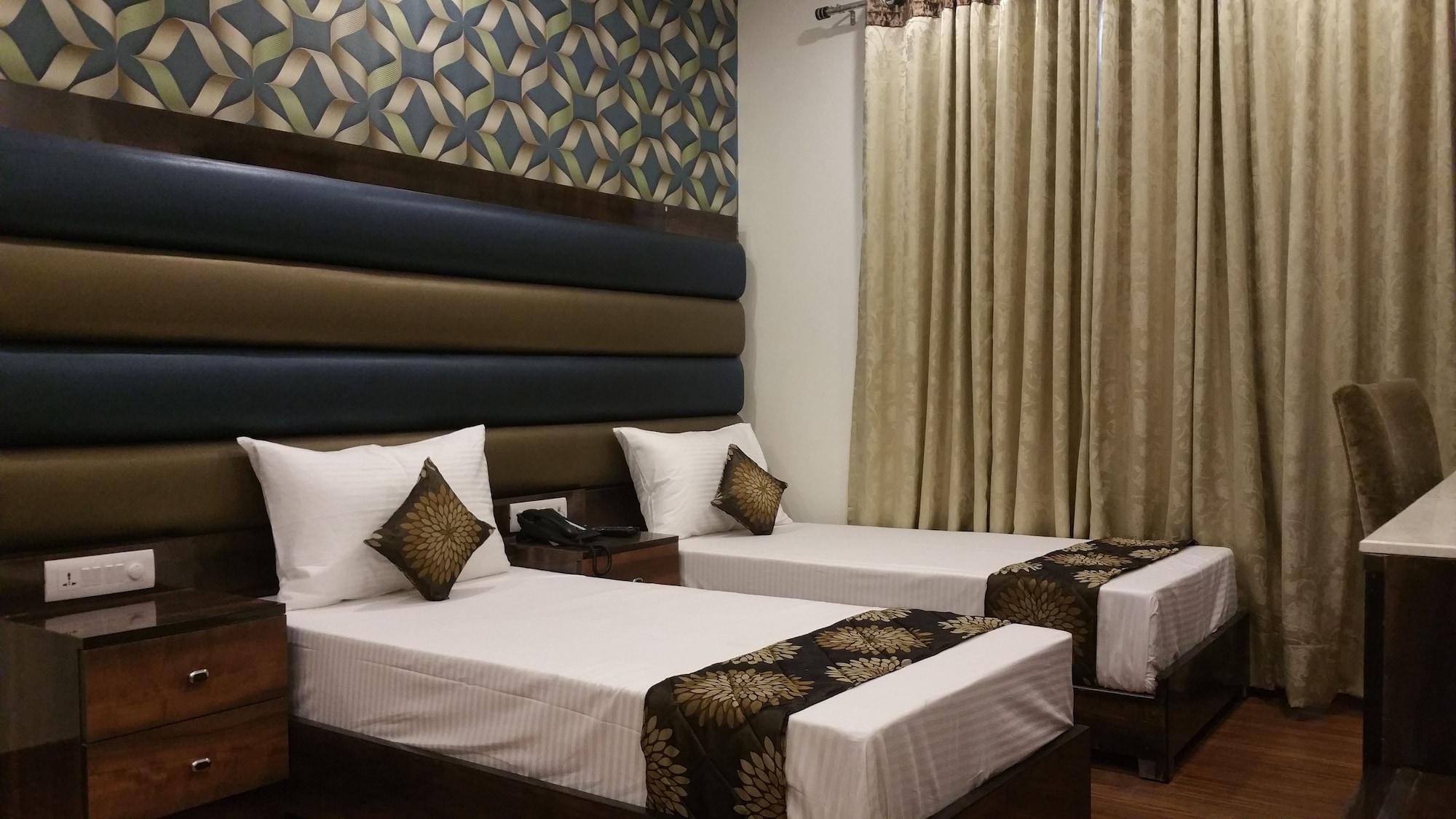 Hotel Sunstar Heritage Delhi  Exteriör bild