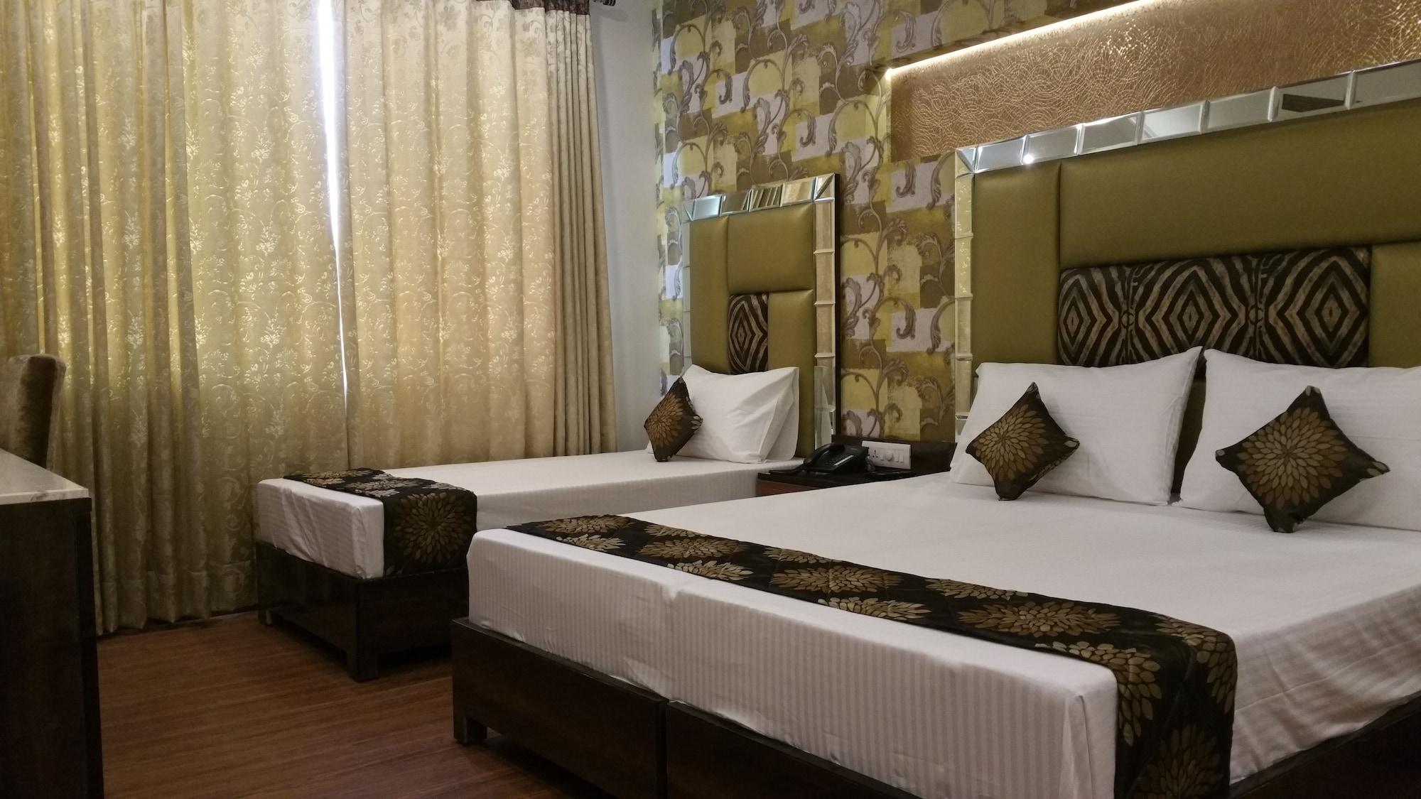 Hotel Sunstar Heritage Delhi  Exteriör bild