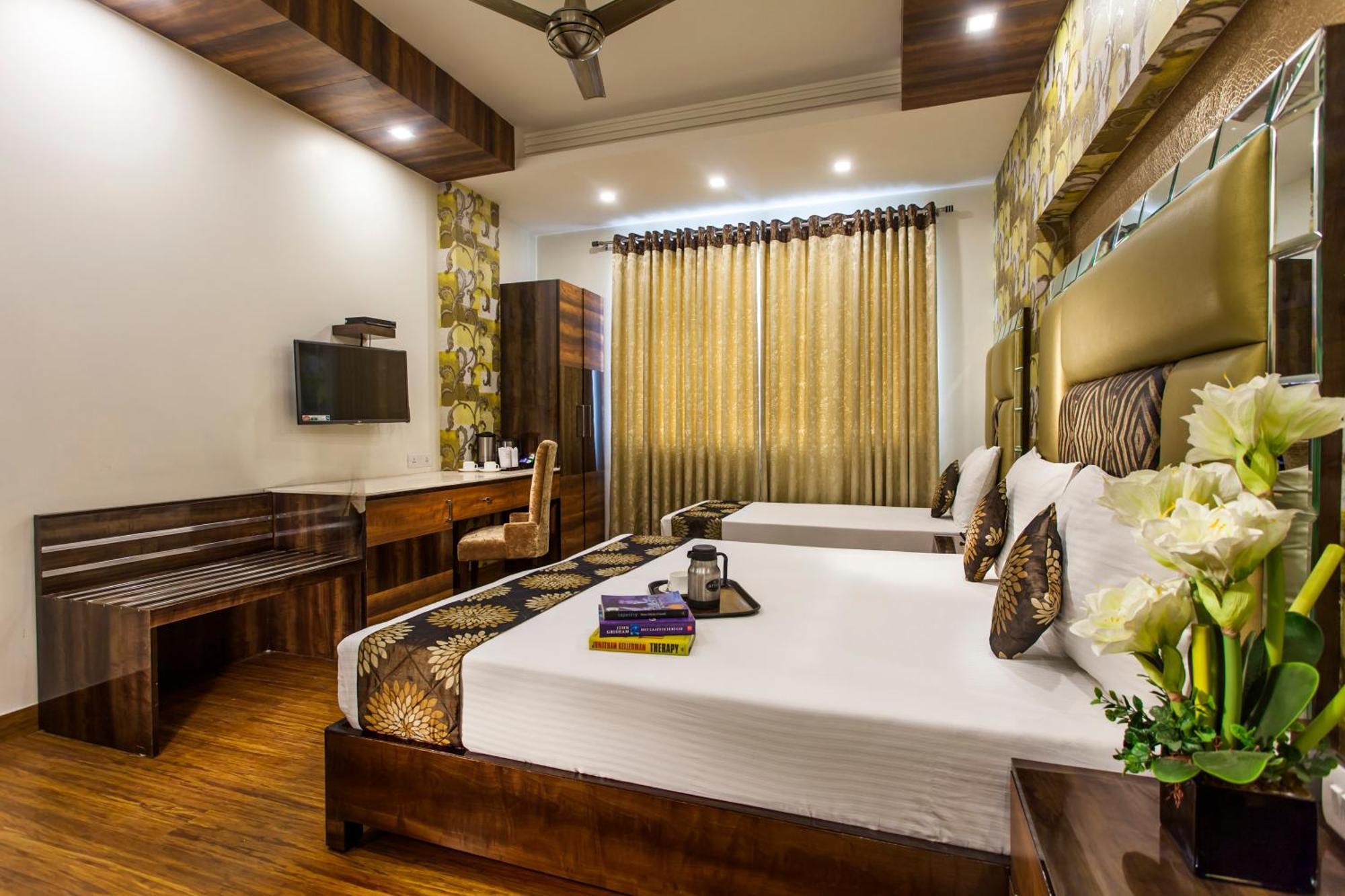 Hotel Sunstar Heritage Delhi  Exteriör bild
